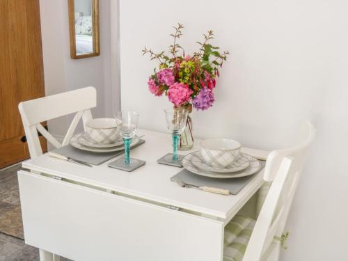 Fern Cottage Lynway Holiday Home