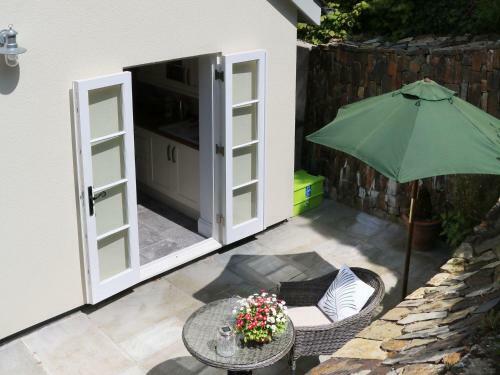 Fern Cottage Lynway Holiday Home