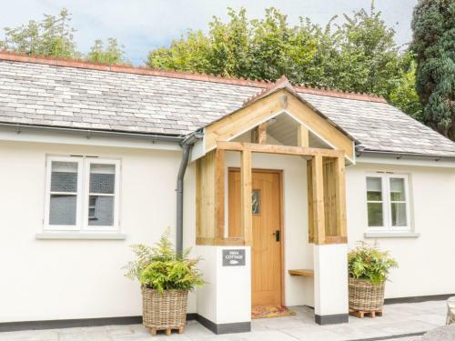 Fern Cottage Lynway Holiday Home