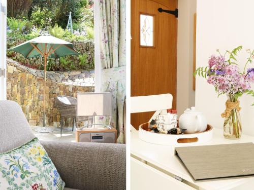 Fern Cottage Lynway Holiday Home