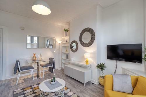 Willow House Luxury Serviced Apartments Lets Manchester