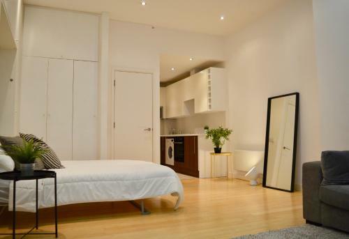 Modern Studio Apartment In Northern Quarter