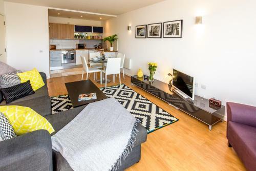 Approved Serviced Apartments Skyline