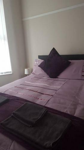 Hostal Liverpool Gidlow House Sleeps 8