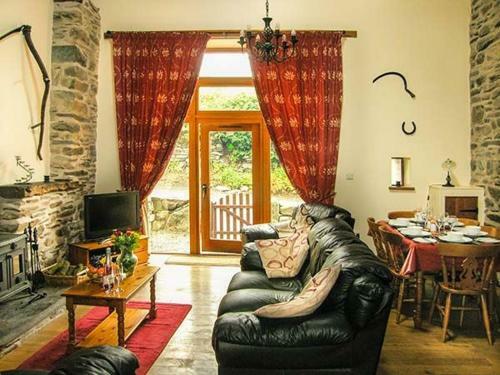 Ystabl, Llangollen