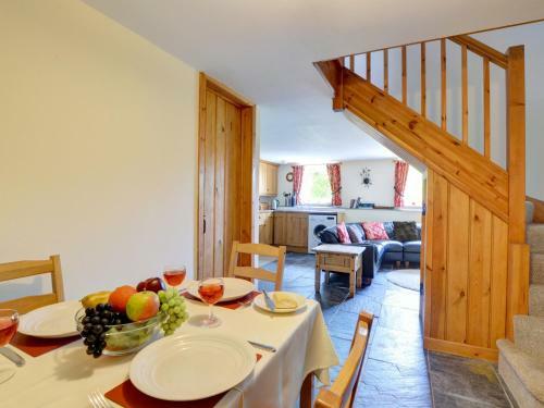 Charming Holiday Home In Llangurig With Garden