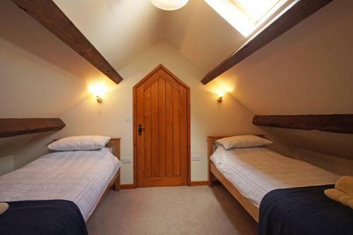 Bythynnod Lleuddad Cottages