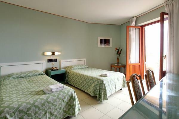 Hotel Perla Del Golfo