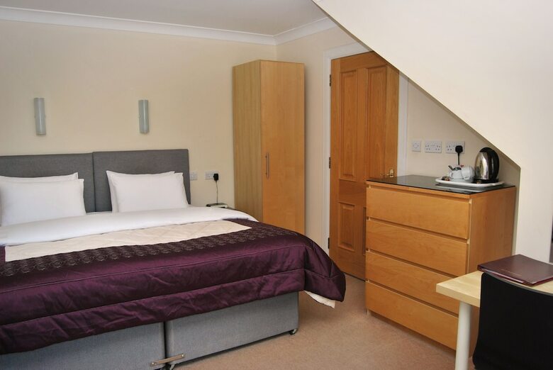Hostal The Old School Guest House