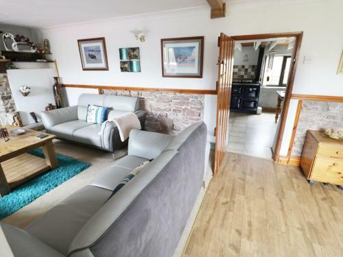 Bronte Owl Cottage