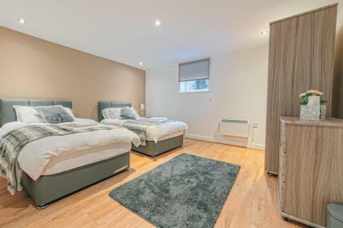St James House Apartments