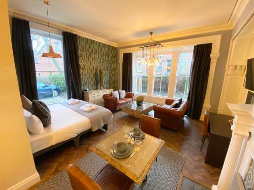 The Deakin At Claremont Serviced Apartments