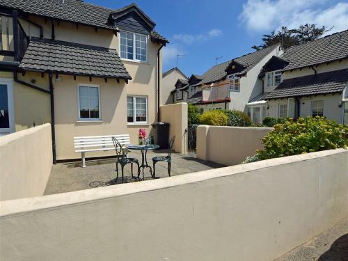 Holiday Home Whitehouse Close