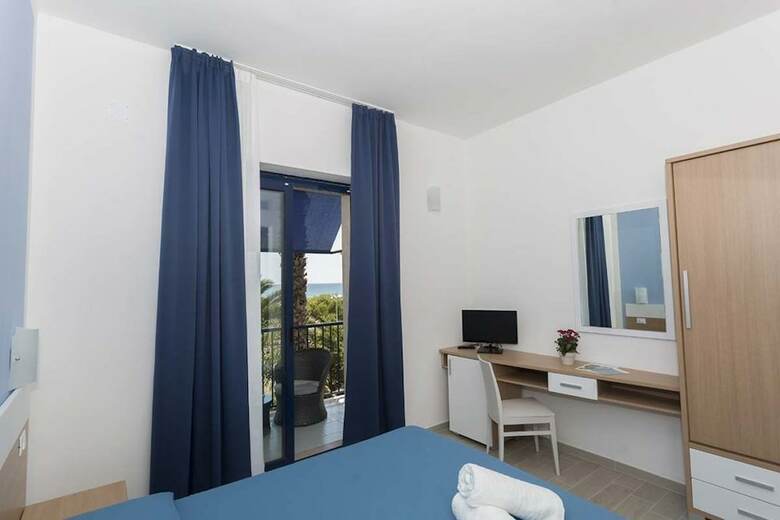 Hotel Ticho`s Club