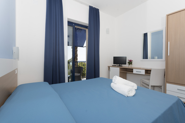 Hotel Ticho`s Club