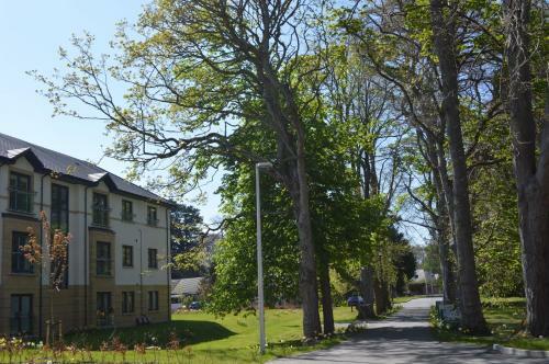 Apartment 27 & 39 Hedgefield House