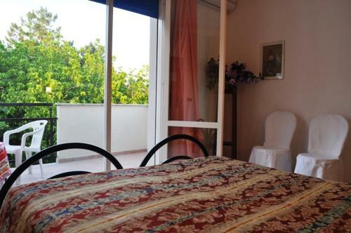Hotel Carillon
