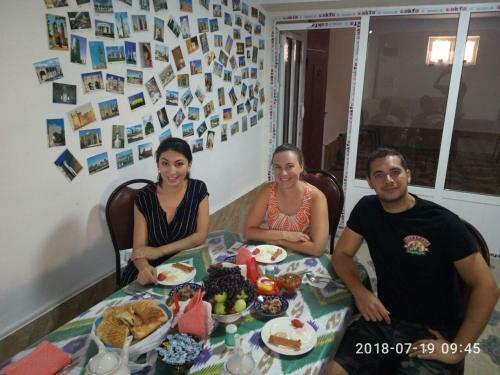 Hostal Al Hilol Guesthouse