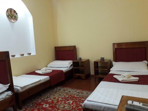 Amir-yaxyo Hotel