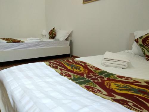 Hostal Hotel Apartments Silk Road