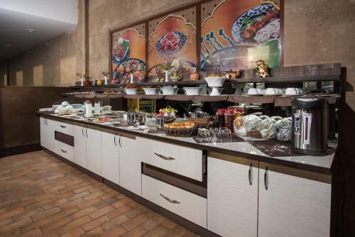 Hotel Makon Complex