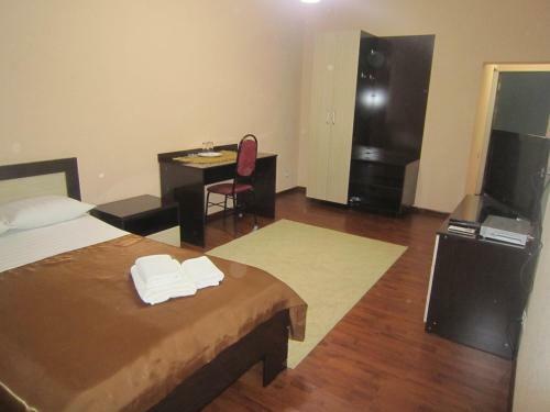 Hotel Gulmira And Ko On Reshetnikova 2 B