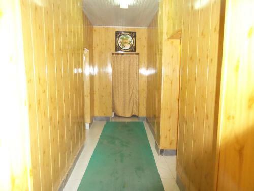 Hotel Gulmira And Ko On Reshetnikova 2 B