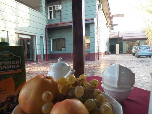 Hotel Gulmira And Ko On Reshetnikova 2 B