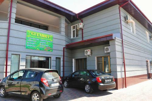 Hotel Gulmira And Ko On Reshetnikova 2 B