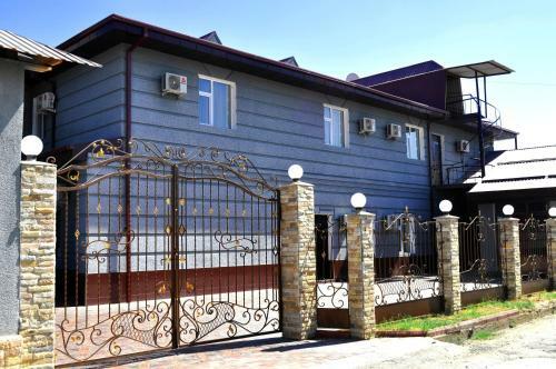 Hotel Gulmira And Ko On Reshetnikova 2 B