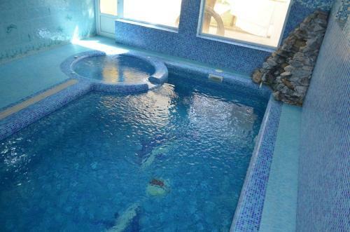 Grand Silk Road Hotel