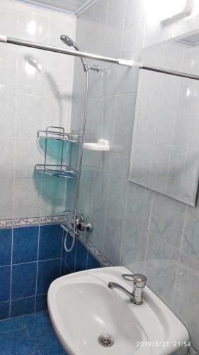 Hostal Faride Guest House