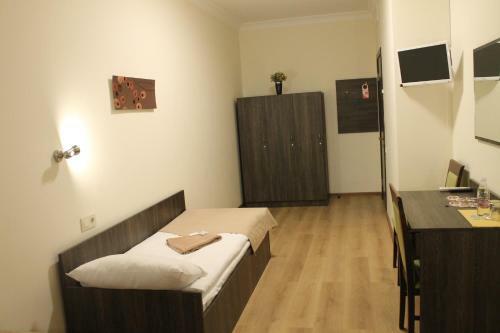 Bed & Breakfast Non-stop Economy Hotel