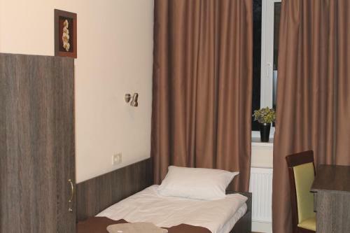 Bed & Breakfast Non-stop Economy Hotel