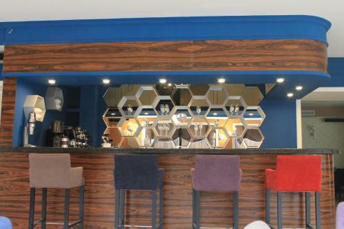 Bed & Breakfast Non-stop Economy Hotel