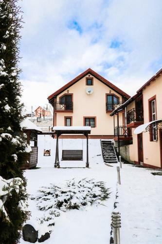 Hostal Guest House Vershina Bukovelyu