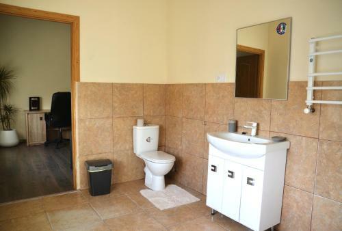 Coin Apartments & Hostel