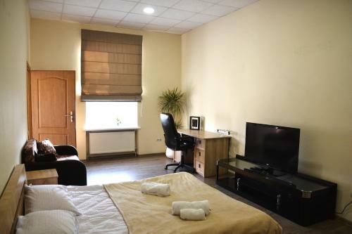 Coin Apartments & Hostel