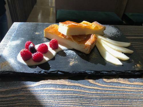 Coin Apartments & Hostel