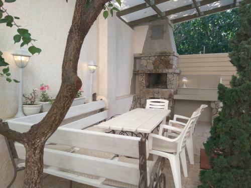 Posada Farneliya Club-hotel