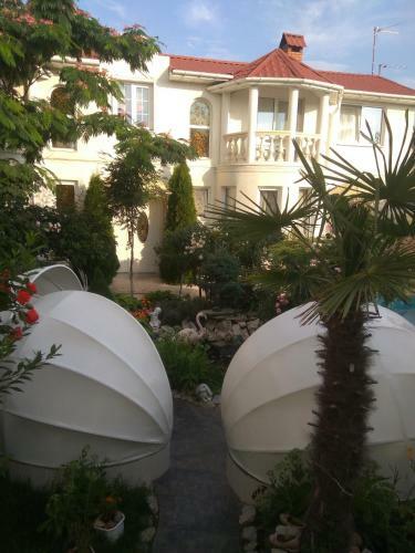 Posada Farneliya Club-hotel