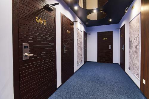 Light Hotel