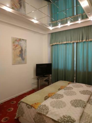 Apartment On Universitetskaya Street 7a