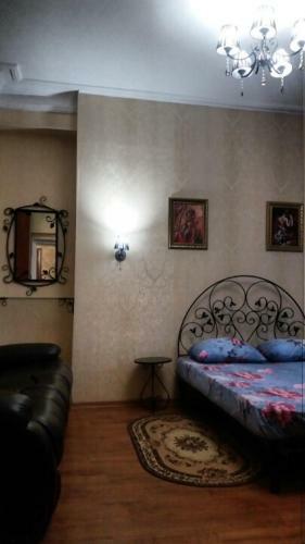 Apartment On Suvorov Avenue 67