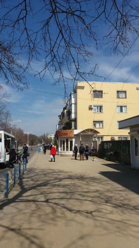 Apartment On Suvorov Avenue 60