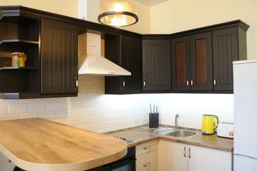 Beach Apartment Zebra