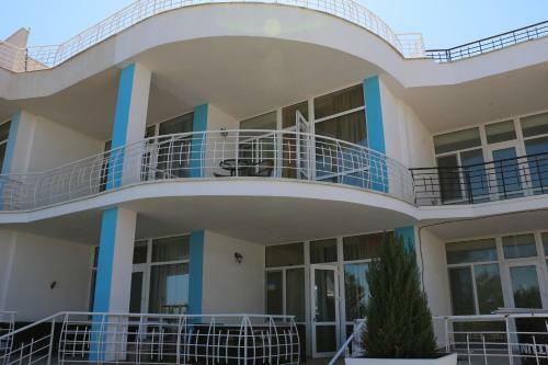 Beach Apartment Zebra