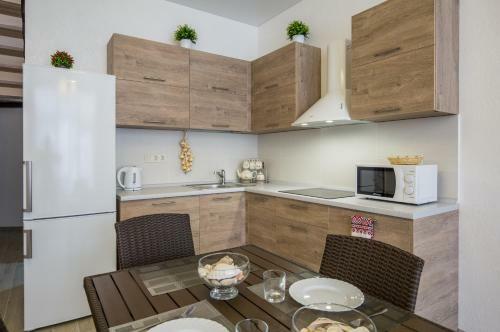 Gold Bugaz Apartment Near The Sea