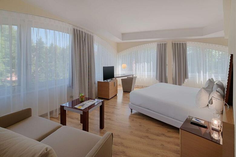 Hotel NH Milano 2
