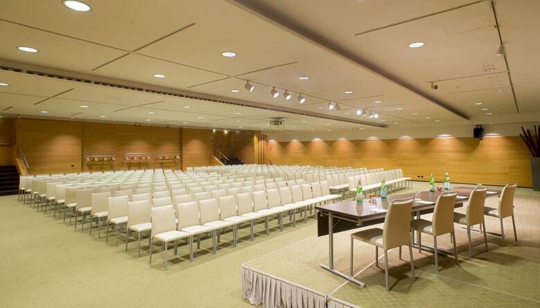 Hotel NH Milano 2